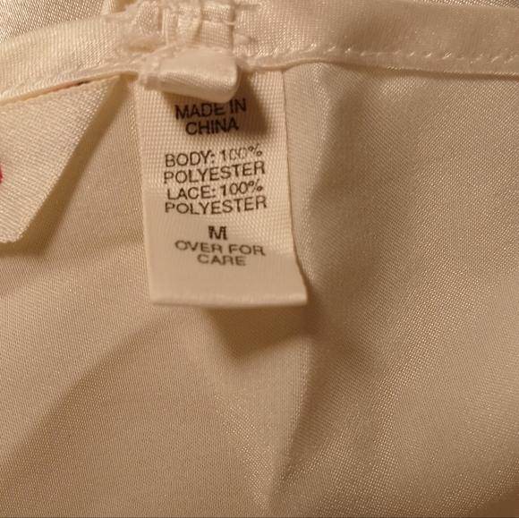 Victoria's Secret Cream Chemise - Picture 8 of 16